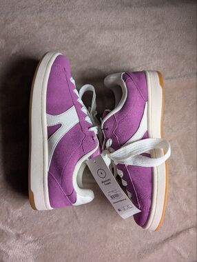 No Boundaries women's chunky lace-up skate sneakers Size 8